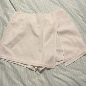 White envelope skort